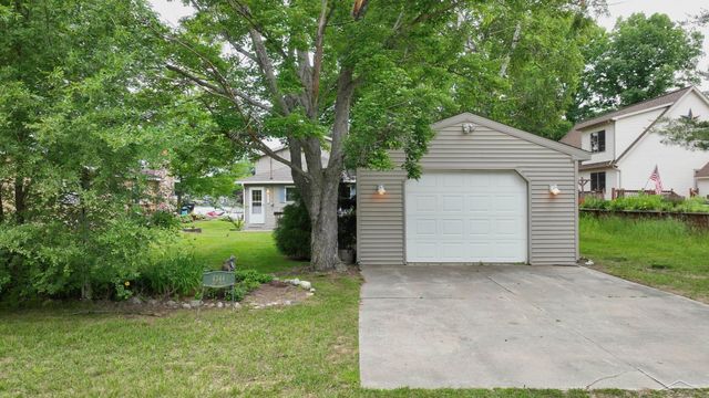 4344 Bay Road, Gladwin, MI 48624