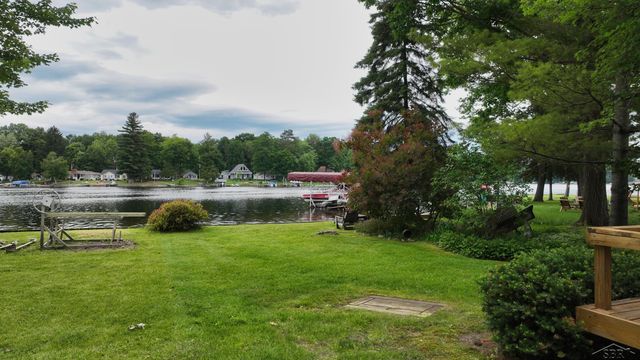 4344 Bay Road, Gladwin, MI 48624