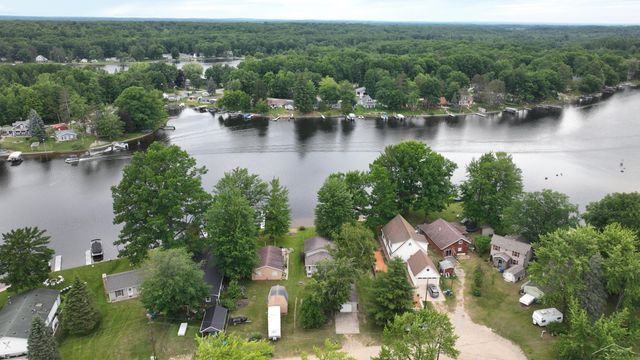 4344 Bay Road, Gladwin, MI 48624