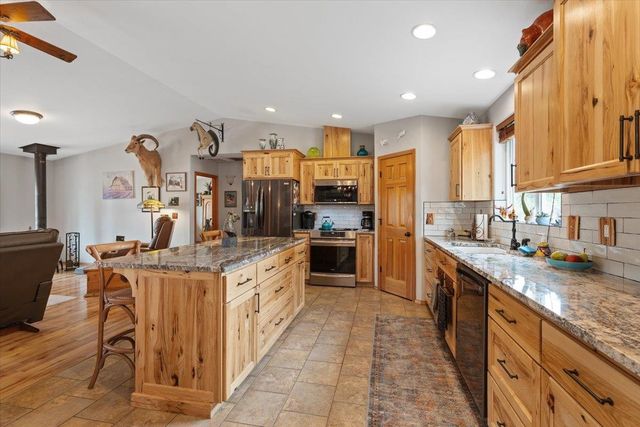 25106 W Carman Ln, Cheney, WA 99004