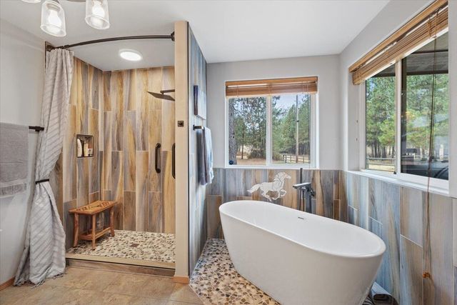 25106 W Carman Ln, Cheney, WA 99004