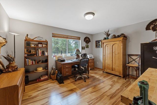 25106 W Carman Ln, Cheney, WA 99004