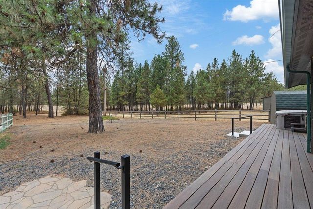 25106 W Carman Ln, Cheney, WA 99004
