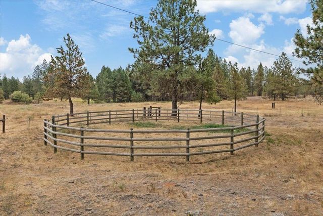 25106 W Carman Ln, Cheney, WA 99004