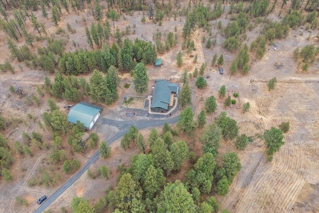 25106 W Carman Ln, Cheney, WA 99004