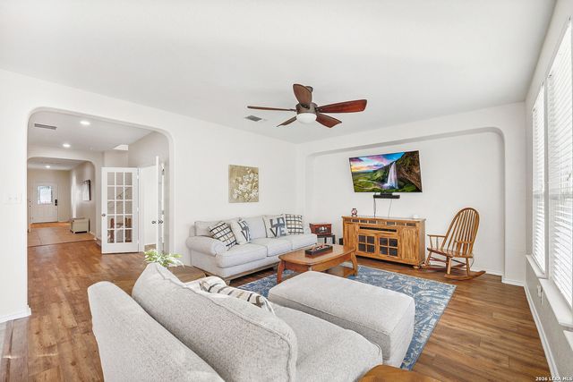 425 LANDMARK FLS, Cibolo, TX 78108
