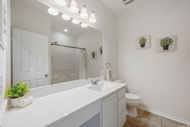 425 LANDMARK FLS, Cibolo, TX 78108