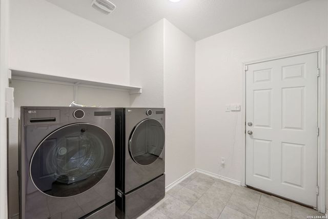 425 LANDMARK FLS, Cibolo, TX 78108