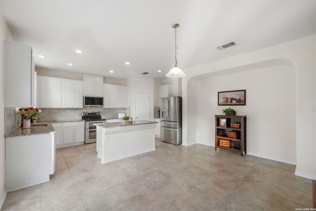 425 LANDMARK FLS, Cibolo, TX 78108