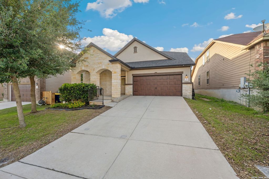 425 LANDMARK FLS, Cibolo, TX 78108