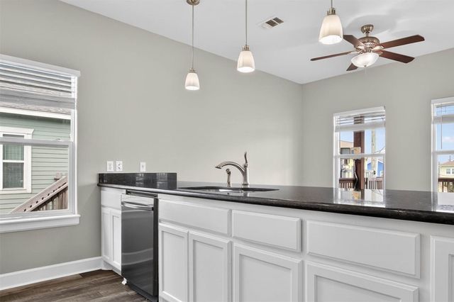 871 Surfview, Crystal Beach, TX 77650