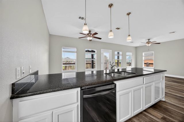 871 Surfview, Crystal Beach, TX 77650