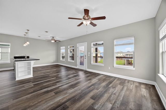 871 Surfview, Crystal Beach, TX 77650