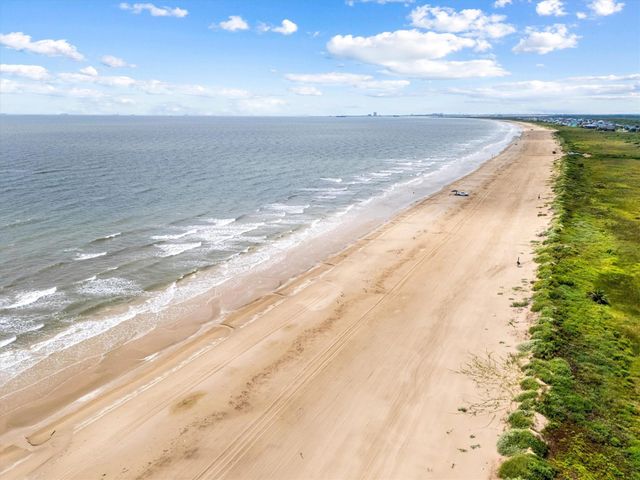 871 Surfview, Crystal Beach, TX 77650