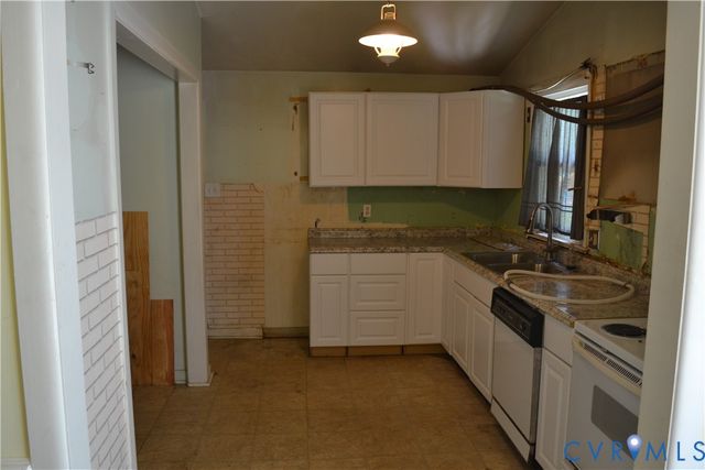 3024 Bensley Rd, Ampthill, VA 23237