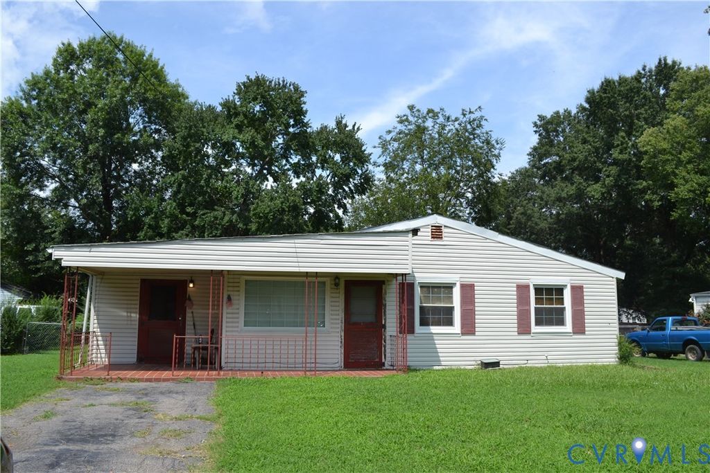 3024 Bensley Rd, Ampthill, VA 23237