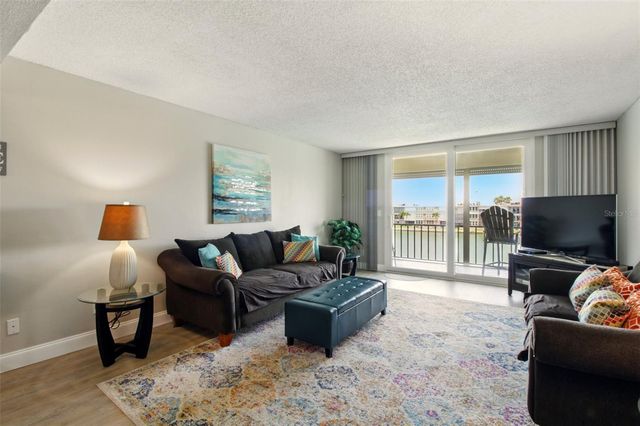 7625 SUN ISLAND DRIVE S 304, South Pasadena, FL 33707