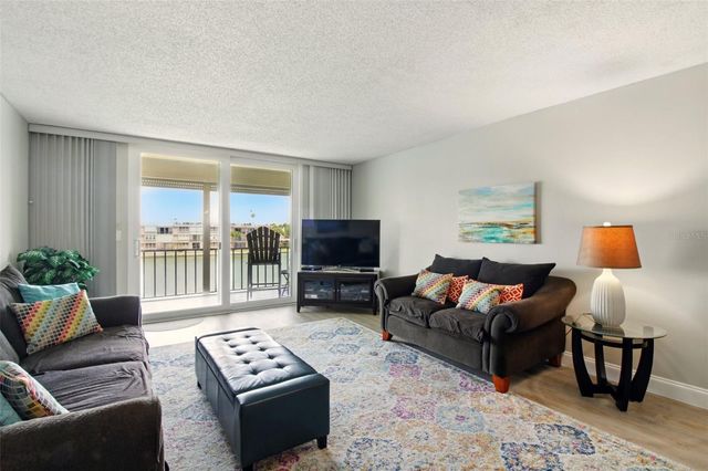 7625 SUN ISLAND DRIVE S 304, South Pasadena, FL 33707