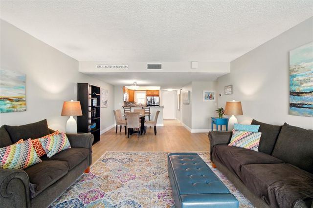 7625 SUN ISLAND DRIVE S 304, South Pasadena, FL 33707