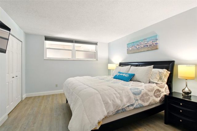 7625 SUN ISLAND DRIVE S 304, South Pasadena, FL 33707