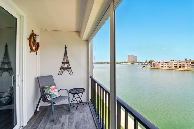 7625 SUN ISLAND DRIVE S 304, South Pasadena, FL 33707