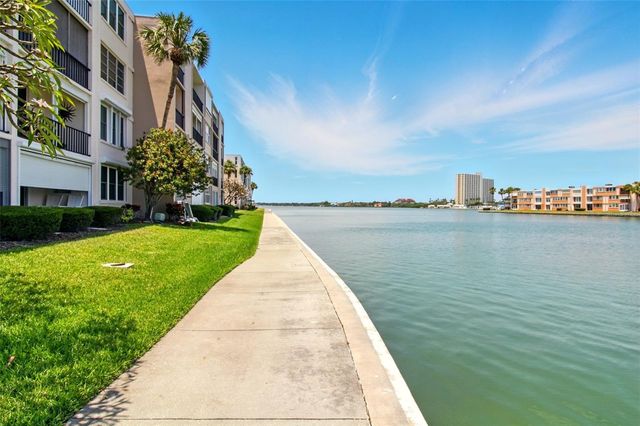 7625 SUN ISLAND DRIVE S 304, South Pasadena, FL 33707