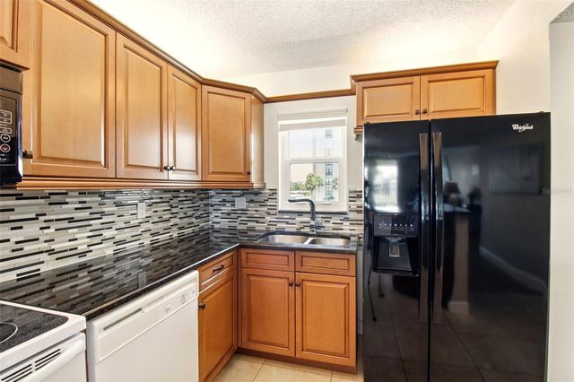 7625 SUN ISLAND DRIVE S 304, South Pasadena, FL 33707