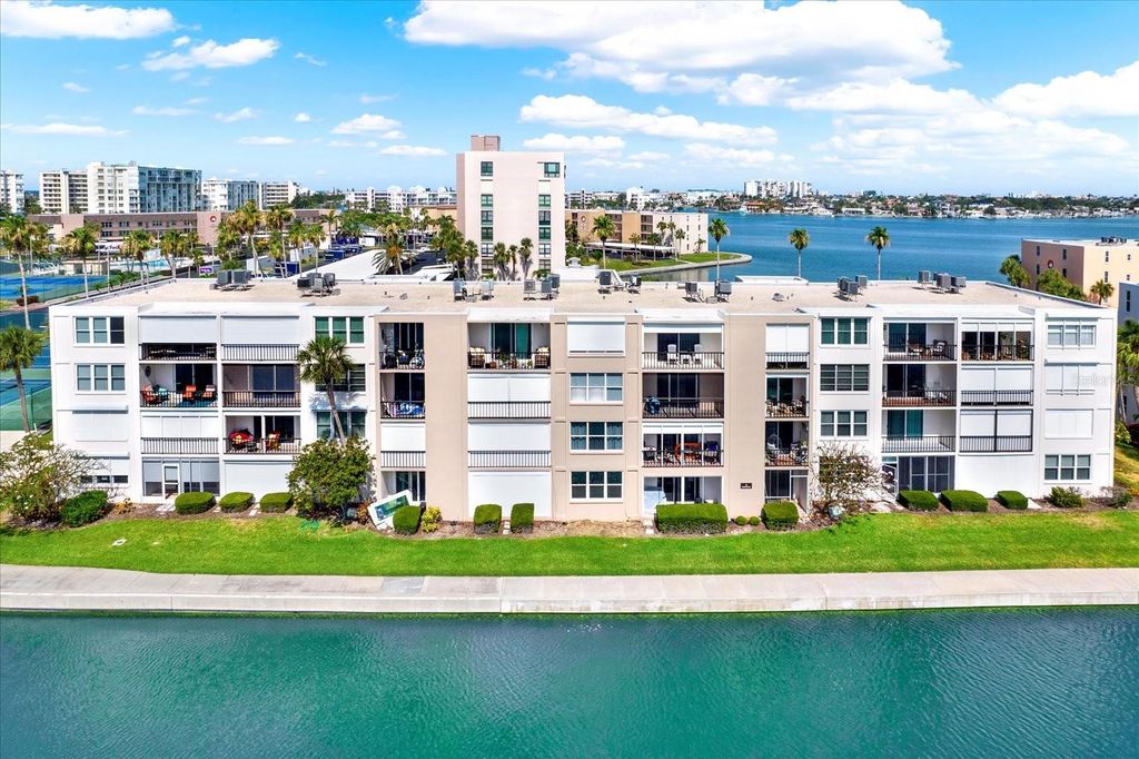 7625 SUN ISLAND DRIVE S 304, South Pasadena, FL 33707