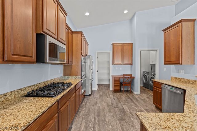6414 White Tiger Court, Las Vegas, NV 89130