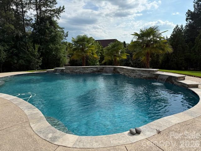 1016 Ladera Drive, Waxhaw, NC 28173