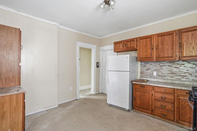 65 N Clinton Street, Poughkeepsie, NY 12601