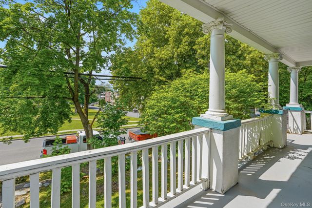 65 N Clinton Street, Poughkeepsie, NY 12601