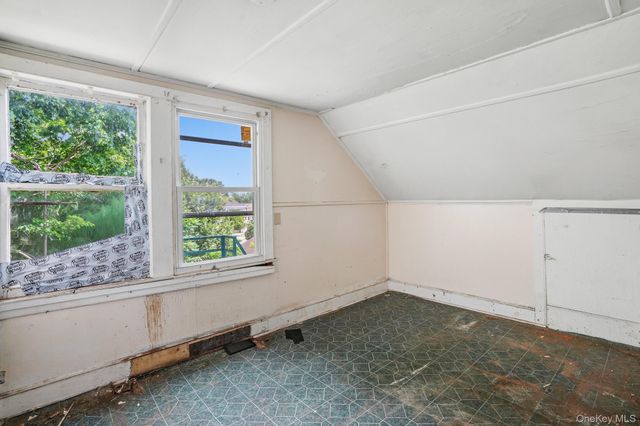 65 N Clinton Street, Poughkeepsie, NY 12601