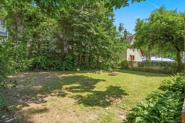 65 N Clinton Street, Poughkeepsie, NY 12601