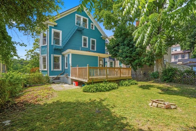 65 N Clinton Street, Poughkeepsie, NY 12601