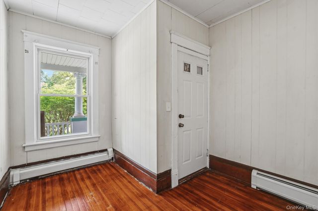 65 N Clinton Street, Poughkeepsie, NY 12601