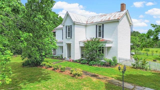 2816 Highway 12, N, Chapmansboro, TN 37035