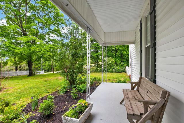 2816 Highway 12, N, Chapmansboro, TN 37035