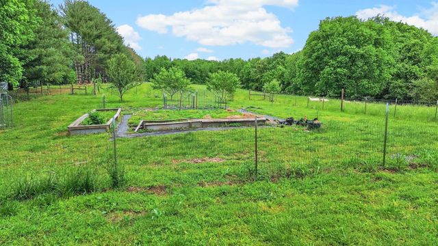 2816 Highway 12, N, Chapmansboro, TN 37035