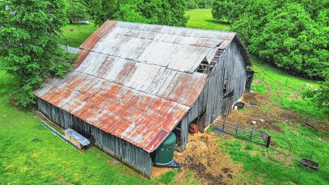 2816 Highway 12, N, Chapmansboro, TN 37035