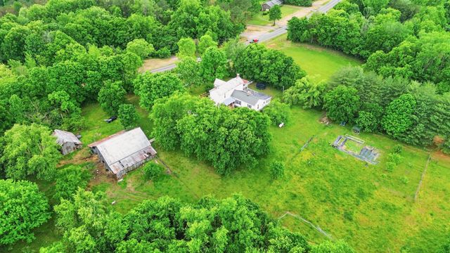 2816 Highway 12, N, Chapmansboro, TN 37035
