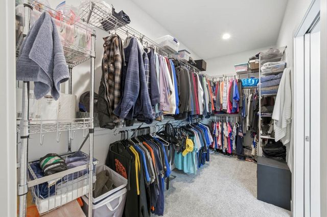 16333 Springbrook Trail, Urbandale, IA 50323