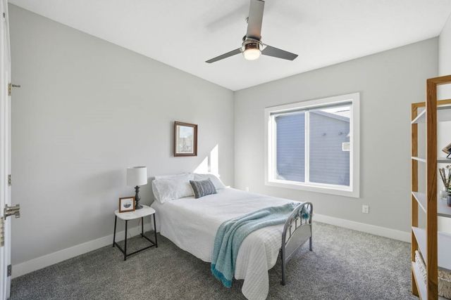 16333 Springbrook Trail, Urbandale, IA 50323