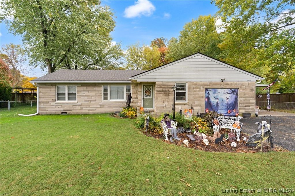 1508 Greenwood Road, Sellersburg, IN 47172