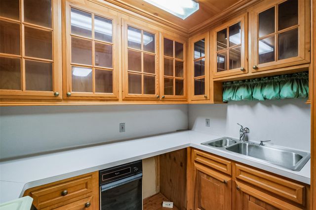 6130 Wheatley Street, Houston, TX 77091