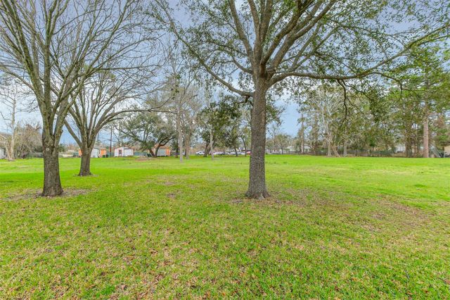 6130 Wheatley Street, Houston, TX 77091