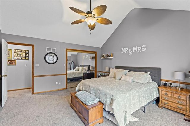 1300 NW TIMBER OAK Drive, Blue Springs, MO 64015