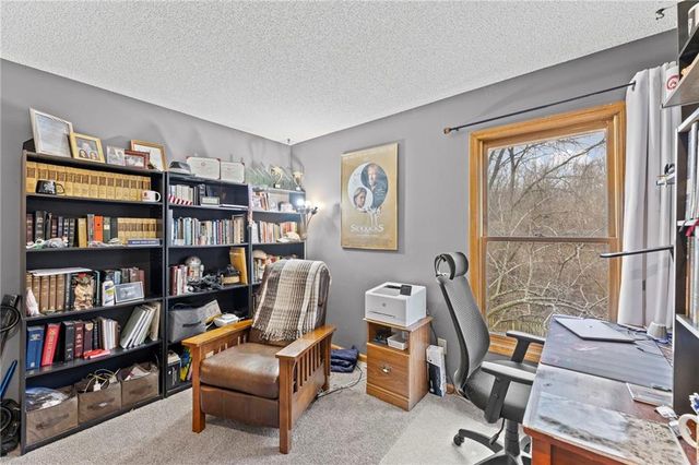 1300 NW TIMBER OAK Drive, Blue Springs, MO 64015