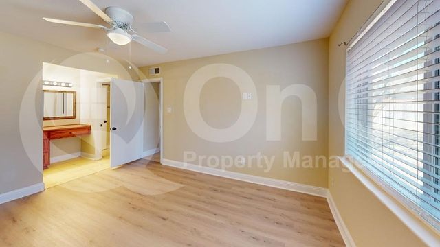 3005 Meandering Way, Bedford, TX 76021