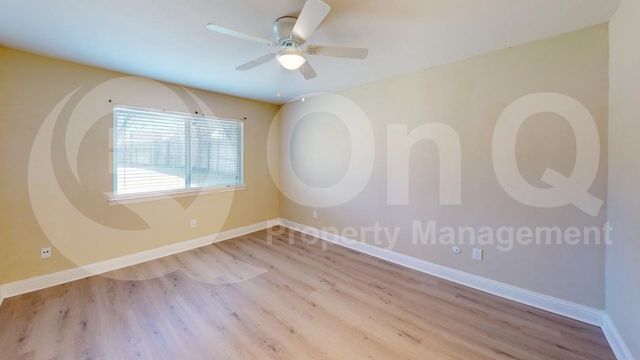 3005 Meandering Way, Bedford, TX 76021